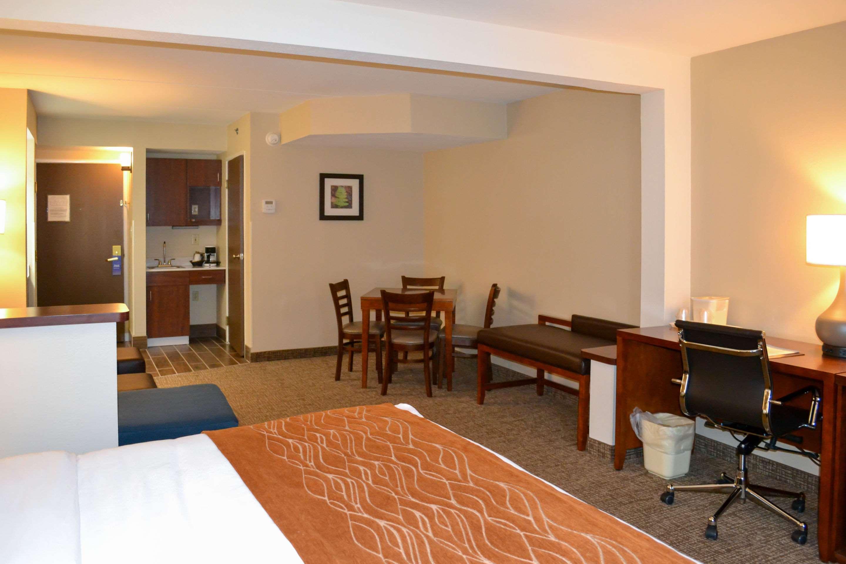 Comfort Inn & Suites Wilkes Barre - Arena Luaran gambar