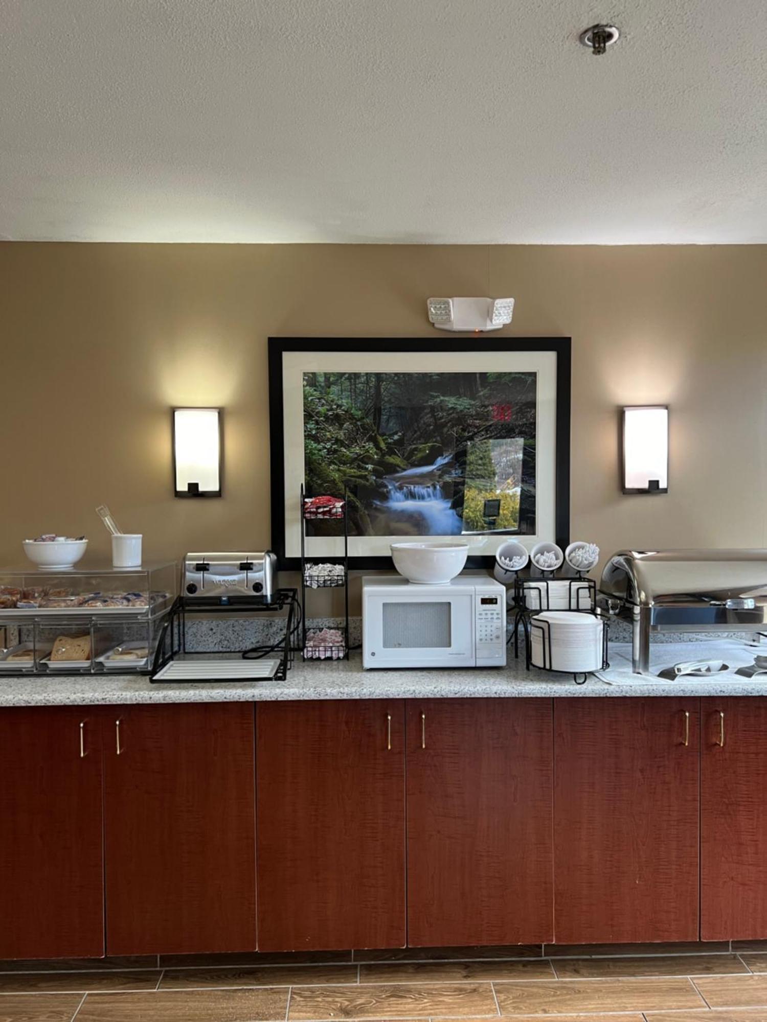Comfort Inn & Suites Wilkes Barre - Arena Luaran gambar