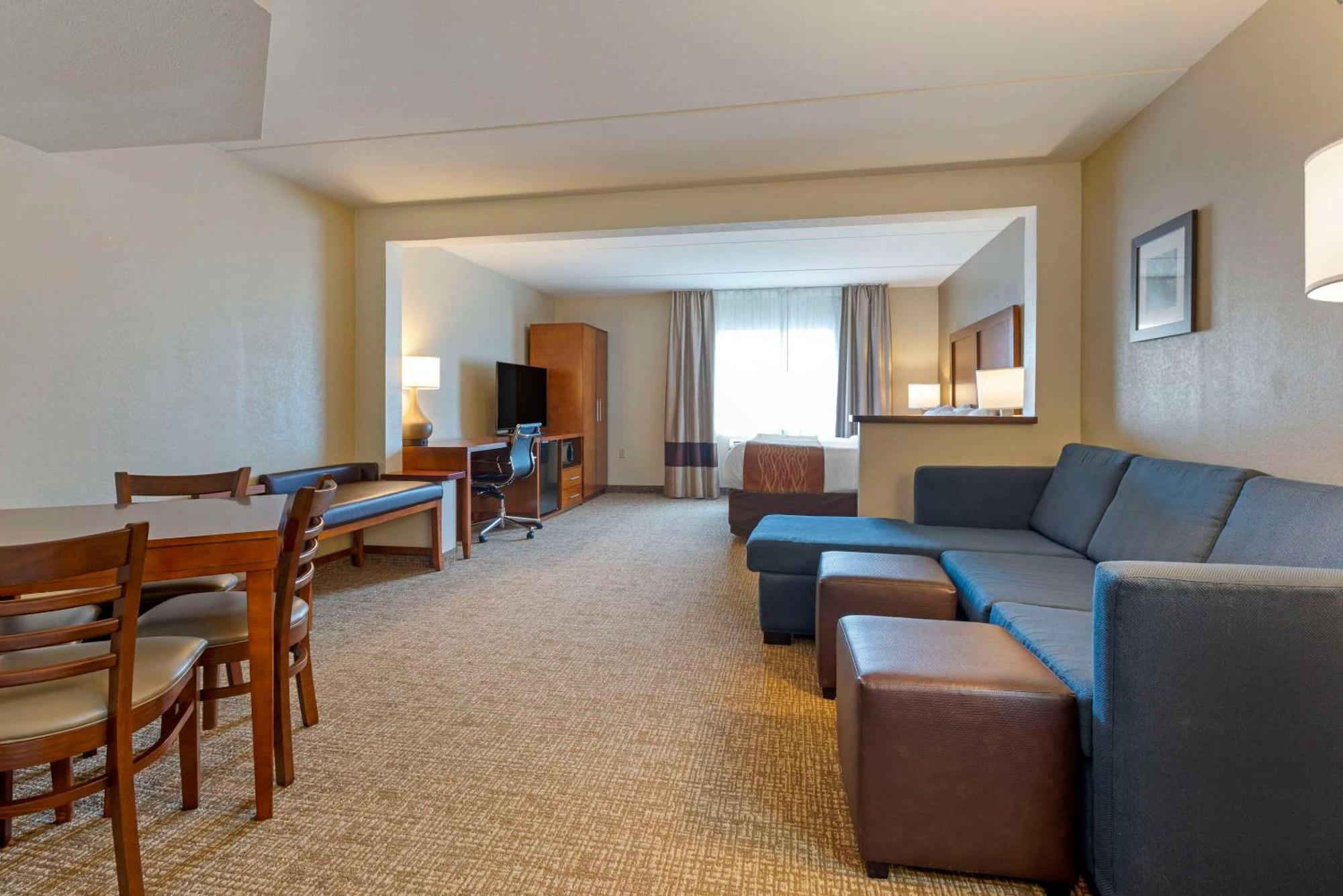 Comfort Inn & Suites Wilkes Barre - Arena Luaran gambar